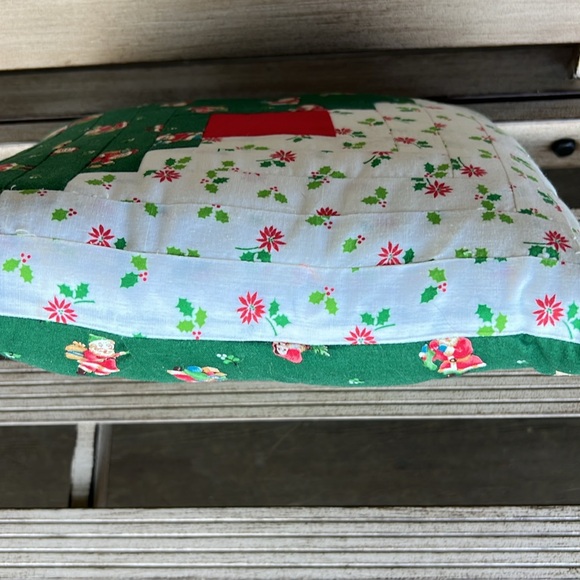 Vintage handmade Christmas pillow 12 in by 12 in - Picture 5 of 5